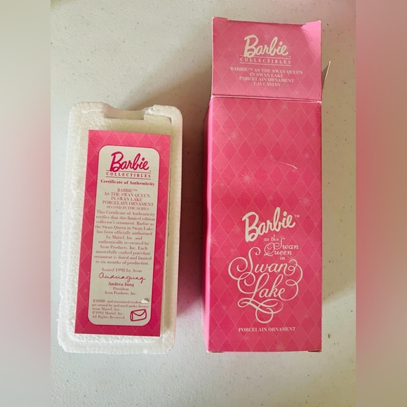 Barbie as the swan queen in swan lake ornament - Picture 9 of 12